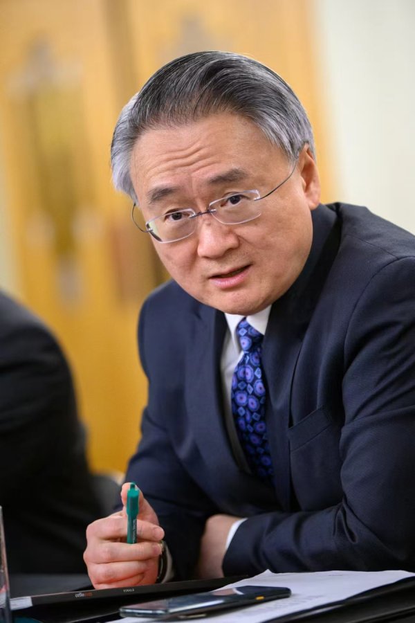 广州配资网 圆桌谈｜盛开20载，这朵“蝴蝶兰”为中国剧院高质量发展写下“东艺答案”