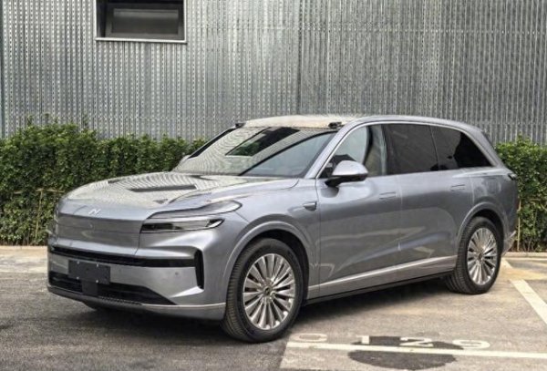 中博策略 乐道L90现身，车长超5米1，240L前备厢可定制沙发，还带900V架构