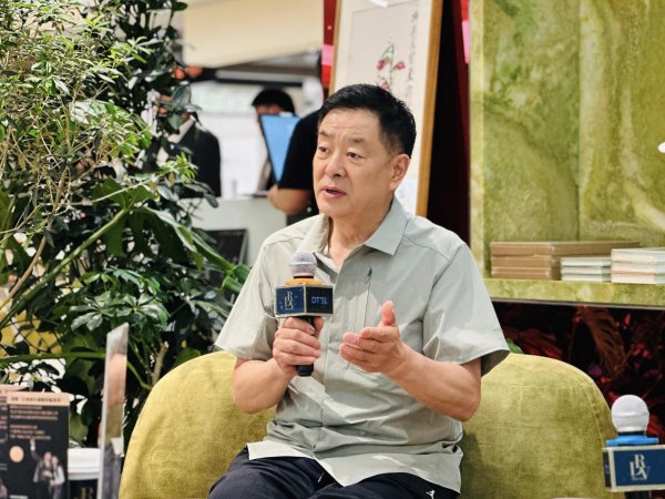 金斧子配资 濮存昕畅谈三部大师名剧 预热北京保利剧院8月俄罗斯经典话剧演出季