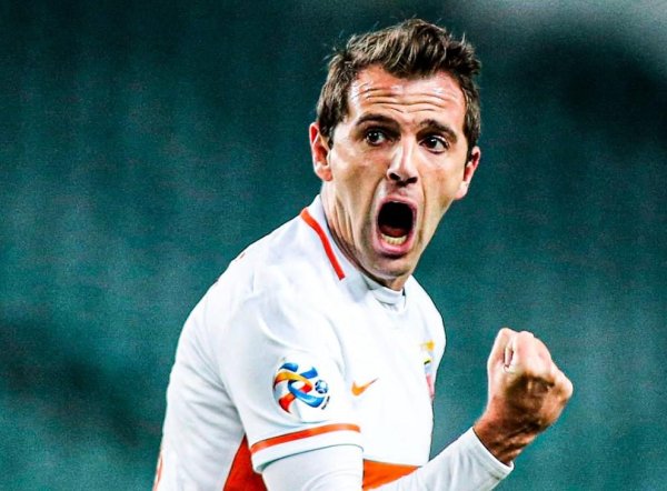 长江云配 山东队前外援蒙蒂略：当年我在中场时得知自己被卖到了中国